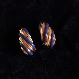 Elegant ST JOHN Vintage Gold-Tone and Navy Enamal Earrings